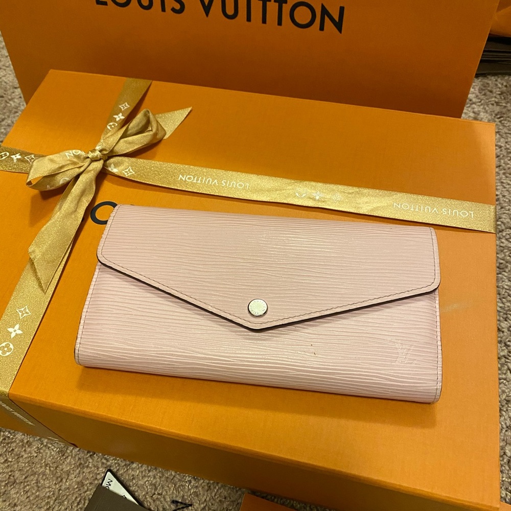 Louis Vuitton Sara wallet EPI leather